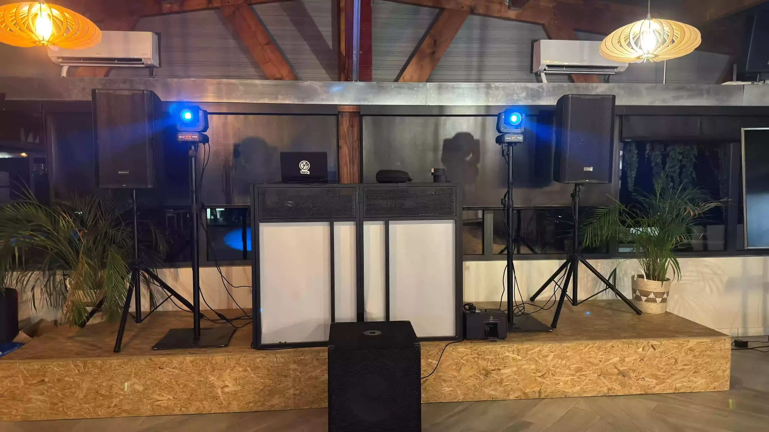 setup DJ séminaire 10 septembre à Slow Village Pornic animé par YØUNX